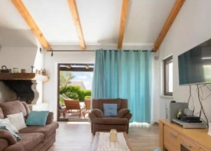 Villa Dolcevita At Barat With Private Pool