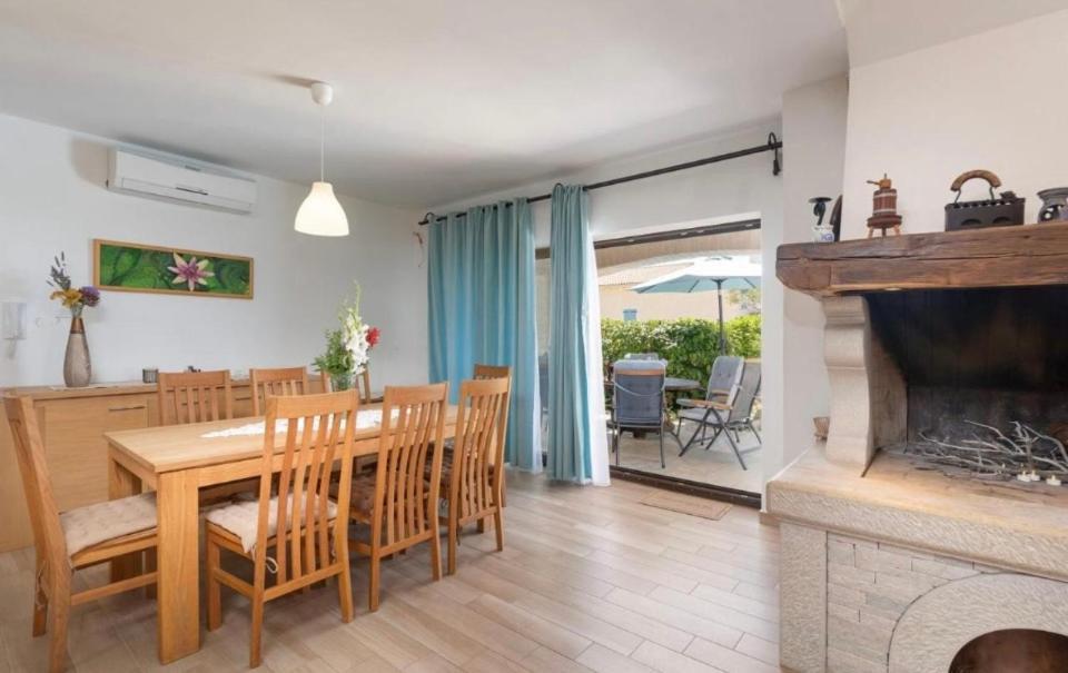 Villa Dolcevita At With Private Pool *